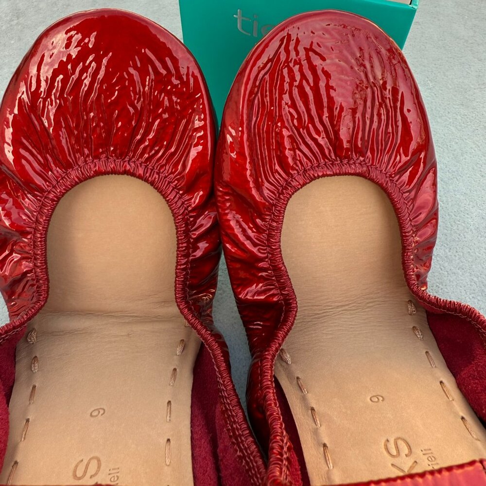 RARE Tieks by Gavrieli Red Diamond Womens size 9 Ballet Flats NIB